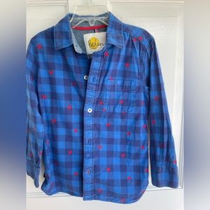 Mini Boden button down shirt GUC size 5-6 Y. Plaid with embroidered stars
